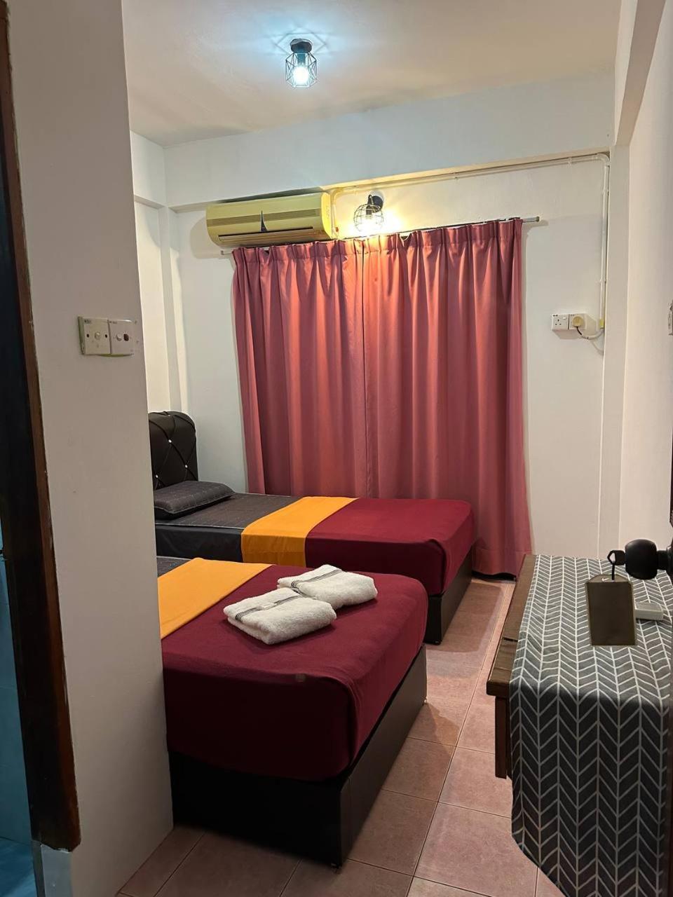 Teresek View Motel Kuala Tahan Buitenkant foto